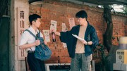 ワン・ホーディー（王鶴棣）演じる中国ドラマ「黒夜告白-18年の迷宮-」の主人公で新人刑事のラン・ファンシュー（左）。ワン・ホーディーが未熟さを抱えた青年が難事件に向き合いながら刑事として成長していく姿を表現した