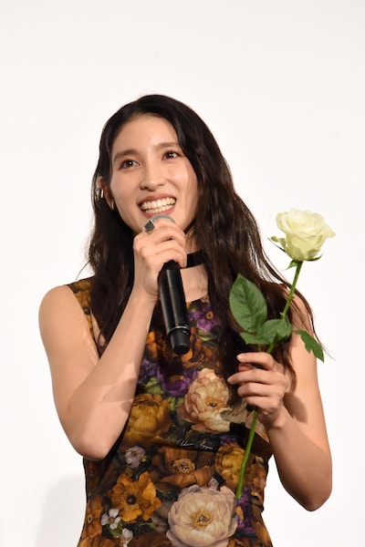 「マッチング TRUE LOVE」大ヒット御礼舞台挨拶に登壇した土屋太鳳
