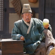 韓国で約1700万人動員、歴史的ヒットとなった映画「王と生きる男」新写真