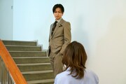 「溺愛 ～ 実は、最強ヒーロー ～」第1話場面写真