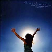 昨年7月に発売された28曲入りの10周年記念ベスト「Every Single Day -Complete BONNIE PINK (1995-2006)」。今年も彼女の快進撃は止まらない！