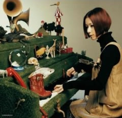 「Scratch」のDVD付き初回限定盤は売り切れ店続出。店頭で見つけたら迷わず購入しよう。