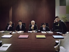 CMではRIP SLYMEのメンバーが広告マンに扮し、VAIOの新商品のCMプレゼンテーションをしている。