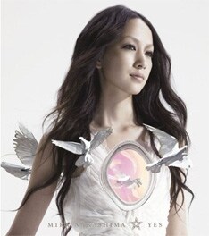 3月14日に発売したアルバム「YES」にはアラン・トゥーサン、RYOJI(ケツメイシ)、奥田民生、宮沢和史(THE BOOM)、佐藤タイジ(シアターブルック)、Dr.kyOn、土屋公平、持田香織(Every Little Thing)、五島良子、Lori Fine(COLDFEET)らがゲスト参加。