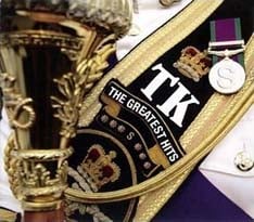 数々のヒットナンバーを生んできた小室哲哉も、スティービーを自宅に迎えて興奮。自らのブログで「信じられない！」とコメントしている。