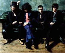 4月28日には「ARABAKI ROCK FEST.」に出演。ARAHABAKIステージのトリを務めるTHEATRE BROOK。