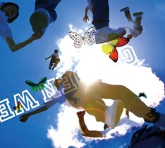 アコースティックな仕上がりのタイトル曲「GOLDEN WEEK」は、スペースシャワーTVで放送中のグリコポッキーCMソング。