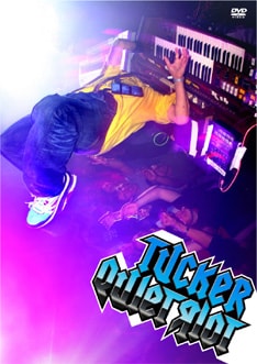 TUCKERのオフィシャルサイトでは現在、4月25日に発売されるライブDVD「QUIET RIOT」（写真）の予告編が公開されている。