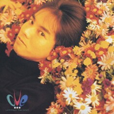 放送当時リリースされたアルバム「CUE」(1990年)は「虹の都へ」の大ヒットに加え、トッド・ラングレンのプロデュースということで幅広いリスナーから話題を呼んだ。