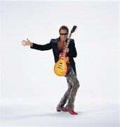 [長渕剛] 著名人多数参加のアルバム披露会