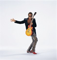 アルバム発表を控え、各メディアへの露出が一気に増えた長渕。今後も彼の言動に大注目だ。