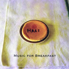 HAASが昨年11月にリリースしたミニアルバム「Music for Breakfast」は、いがらしろみのレシピ集が添えられたコラボ作品。