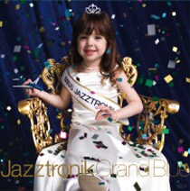 「Jazztronik Offical Blog」には、今井美樹やMonday満ちる、VERBAL、山崎まさよしとのレコーディング写真がアップされている。