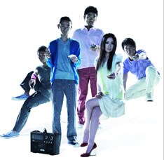 全国ツアーのタイトルは「Spa & Treatment」。進化を続けるバンドサウンドを至近距離で感じることのできるライブハウスツアーだ。