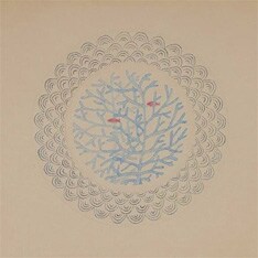 昨年8月のシングル「スイミー」で、彼女たちは新機軸を打ち出しさらなる進化を遂げた。