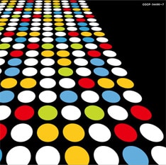 ジャケット等のアートディレクションは信藤三雄が担当。ブックレットデザインは小野英作が手がけている。