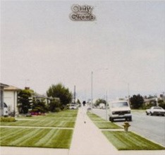 写真は文中に登場した「Curly Giraffe」。小松は「ああ、やっぱ（高桑）圭さんてすげえメロディ・メイカーだなあ」、神森は「字余り的なふんわりしたメロディも素朴でいて美しい」と、ともに大絶賛のアルバムだ。