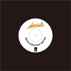 昨年5月に発表された「DANIELS E.P.」は、今回アルバムを同時リリースするmock orangeとのスプリットシングルだった。
