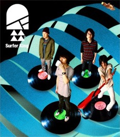 ちなみに6月6日発売の「Surfer King」初回限定盤には、タイトル曲のビデオクリップをCD-EXTRAで収録。