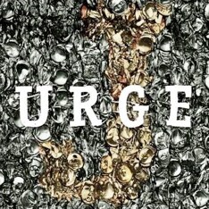 「walk along」はアルバム「URGE」のラストを飾る、力強いロックバラード。チェコ・フィルハーモニー管弦楽団とのコラボによって、スケールアップした世界観に注目しておこう。