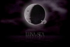 ちなみにLUNA SEAの各メンバーは今年、ソロ活動開始10周年を迎える。