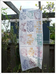 吸湿性に優れ乾くのも早く、使い込むごとに味の出る手ぬぐい。夏フェスにはオススメの一品だ。