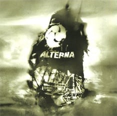 写真は今年2月にリリースされた最新アルバム「ALTERNA（オルターナ）」。hideのカバー「ピンクスパイダー」や、ファンの間で人気の高い「神」などの楽曲が収録されている