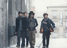 全国ツアーの日程は現在34公演が発表されている。ツアータイトルの「OTR」は、同じ事務所の先輩・浜田省吾の「ON THE ROAD」にならったものだろうか？