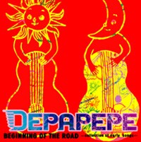 特設サイトでは今回のムービーの他、4月26日に行われた日比谷野音ライブの模様も公開されている（写真は最新アルバム「BEGINNING OF THE ROAD ～collection of early songs～」）。