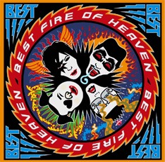 「天国ベスト ～BEST FIRE OF HEAVEN～」のジャケットは、KISSの名盤「Rock And Roll Over（邦題：地獄のロック・ファイアー）」をモチーフにした遊び心あふれるデザインだ。