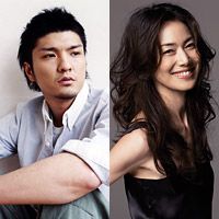 三の丸広場は姫路城の天守閣を望むことのできる絶景ポイント。春には花見客で大賑わいになる。