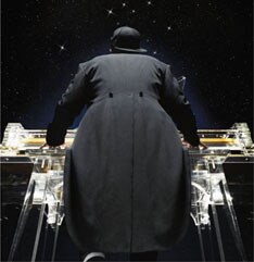 写真は5月発売のシングル「Sagittarius e.p.」。1stアルバムリリース後も快進撃を続ける彼の新曲に今から期待が高まる。