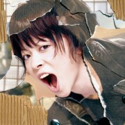 最新シングル「強くなれ」がエンディングテーマに起用された映画「包帯クラブ」は現在公開中（写真はニューアルバム「Bamboo Collage」ジャケット）。