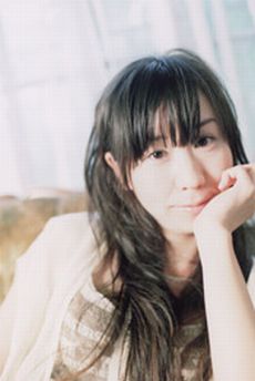 コトリンゴはミスタードーナツの新商品「リッチドーナツ」のCMソングも担当中。