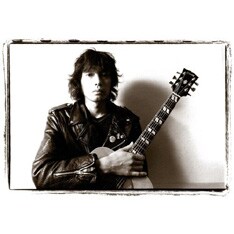 斉藤和義は10月17日にニューアルバム「I LOVE ME」をリリース。このイベントでアルバムの新曲も披露される可能性大だ。