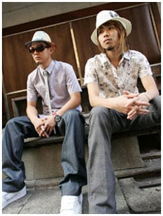 wyolicaとはツーマンライブを開催するなどかねてから親交の深いSOFFet。今回のシングルでは、so-toとazumiそれぞれをフィーチャーした楽曲が用意されている。