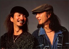 東京出身のCharと大阪出身の石田長生によるこのユニットの名前の由来は、東京の"馬鹿"と大阪の"阿呆"から。ちなみに、初ライブは石田の出身地である大阪で行われた。