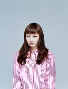 一部音楽サイトにて、星野源（SAKEROCK）が楽曲提供をするという情報が発表されていたが、スケジュールの都合で実現しなかったとのこと。