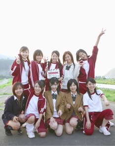 この他にもAKB48は、11月4日に愛知・ナガシマスパーランド内ナガシマスパードームでプレミアム・ライブの公開録音を開催する。こちらはナガシマスパーランドの入場料のみで観覧可能となっている。