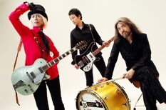 2008年にはセルフカバーアルバムのリリースも予定されているTHE WILLARD。こちらの内容も気になるところだ。