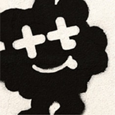 「抱きしめたい」「ドラマチック」「真夏の条件」「愛してる」というヒットシングル4枚が収録され、早くも話題のニューアルバム「十七歳」。