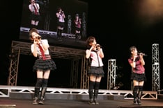 当日のライブでは「ホントのじぶん」やカップリング曲「こころのたまご」のほか、3人のソロ曲も披露。11月25日には大阪でも開催される。