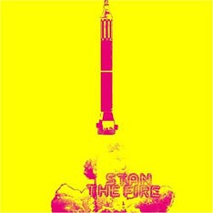 写真は12月5日リリースのシングル「THE FIRE」。新曲4曲のほか、ライブテイク5曲を収録した大ボリュームだ。