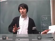 コメント映像はPV撮影時に収録。リラックスしたHARCOの素顔を見ることができる。