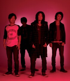 各公演のチケットはオフィシャルサイトでメール予約を受付中。