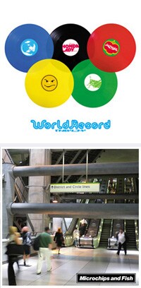 Microchips and Fishは、三浦俊一（シンセサイザーズ・元P-MODEL/有頂天）、 YANA（元ZEPPET STORE）、平井義人（元PENPALS）という豪華な顔ぶれによる3ピースバンド。