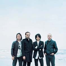 今回発表された大阪城野音に続いて、恒例の日比谷野音ライブにも期待したいところ。