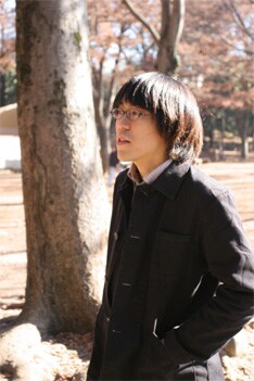 残像カフェは2月の渋谷O-nestに先がけて、1月25日に青山・月見ル君想フ、1月26日に宇都宮HEAVEN'S ROCK、1月29日に吉祥寺planet.Kでもライブに出演。詳しくはオフィシャルサイトを参照。