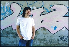 昨年のイベントにはGRAPEVINE、曽我部恵一、polarisのオオヤユウスケ、LOST IN TIMEが出演。GRAPEVINEを除く3組がアンプラグドでラブソングを披露した。