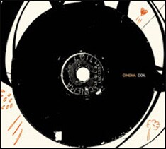 写真は2005年リリースのアルバム「CINEMA」。今年は新作のリリースにも期待したい。